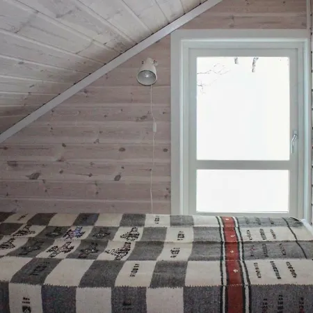 Five-bedroom In Holiday home *